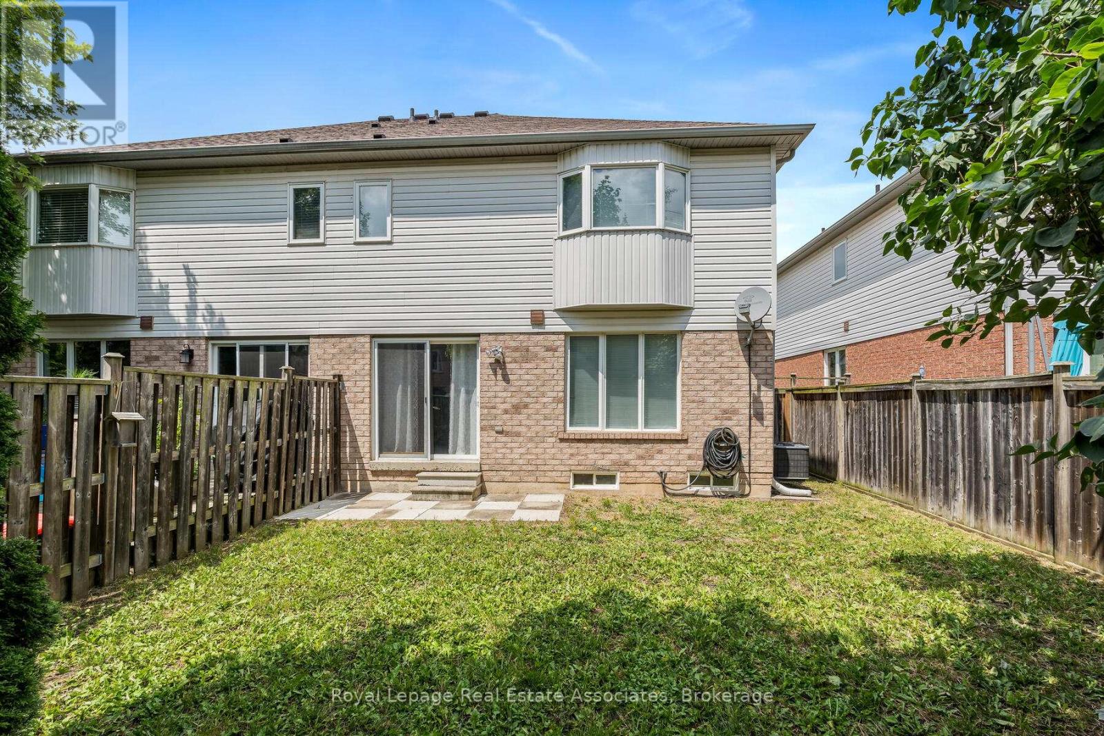 149 Mowat Crescent, Halton Hills, Ontario  L7G 6A8 - Photo 27 - W12516814