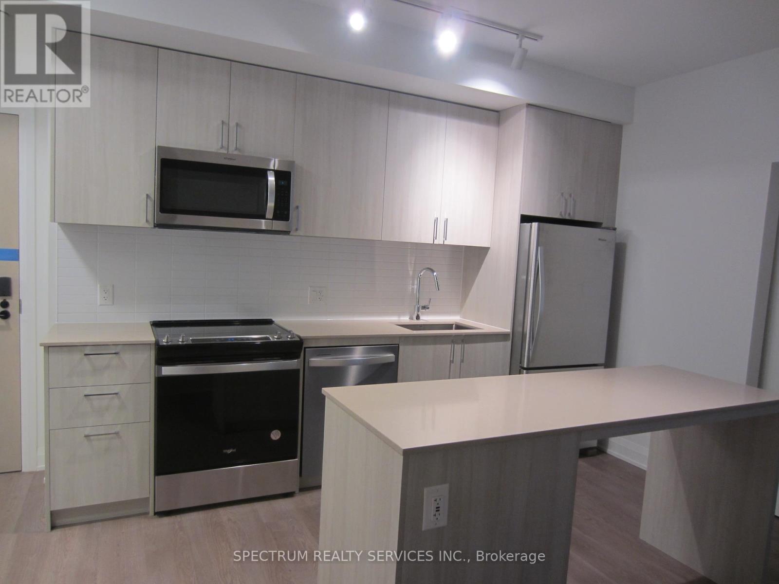 316 - 3250 Carding Mill Trail, Oakville, Ontario  L6M 1L3 - Photo 5 - W12516816