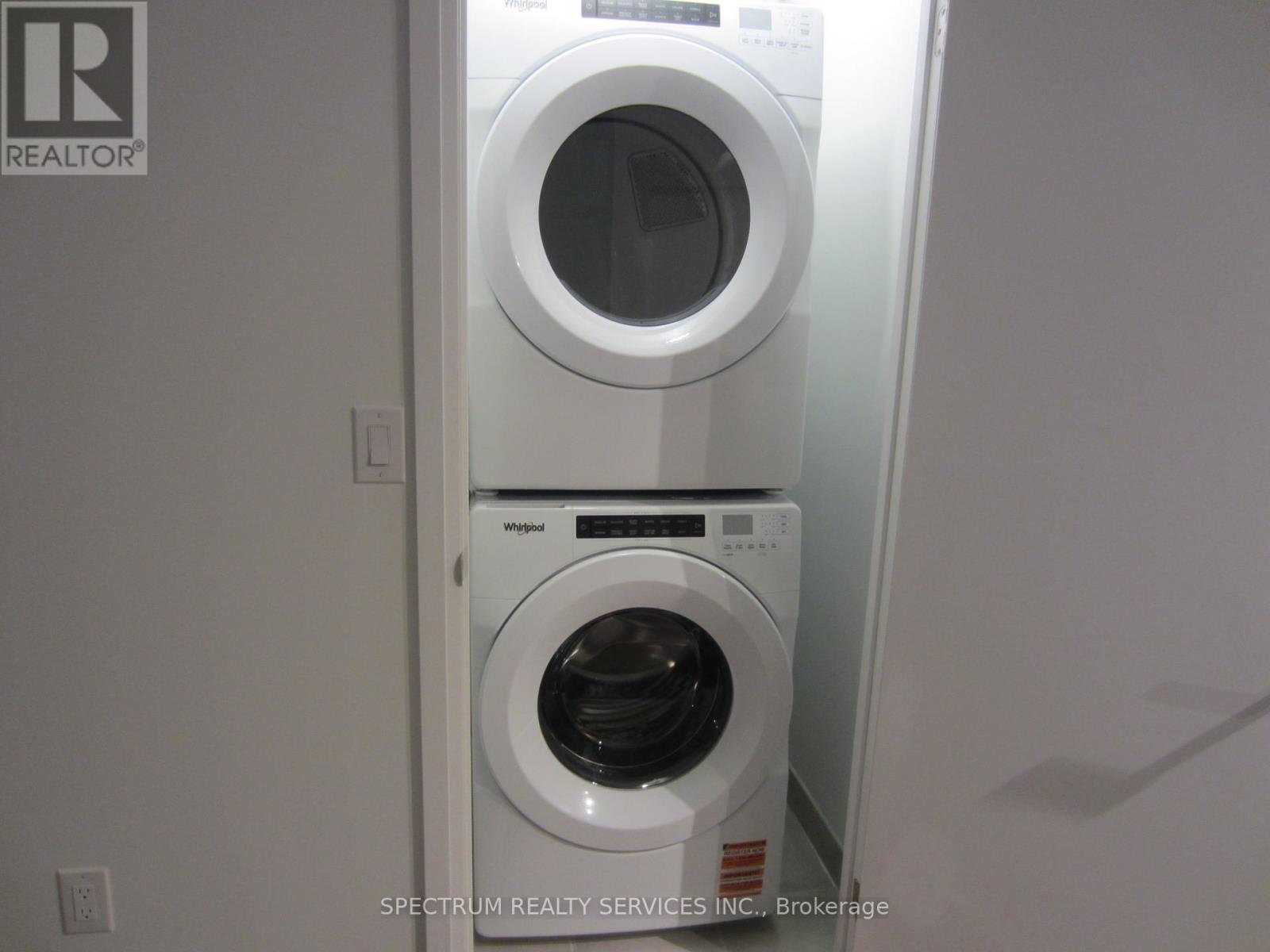 316 - 3250 Carding Mill Trail, Oakville, Ontario  L6M 1L3 - Photo 8 - W12516816