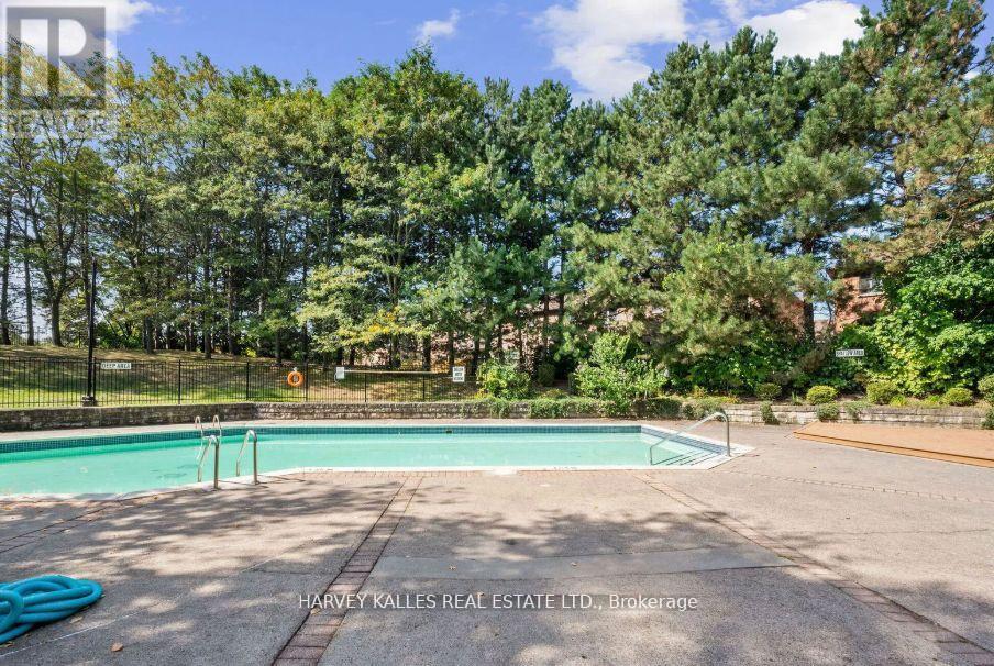 812 - 20 Cherrytree Drive, Brampton, Ontario  L6Y 3V1 - Photo 40 - W12516834