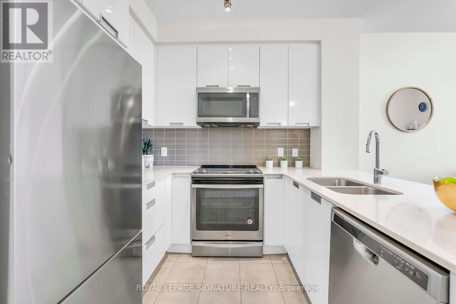 1811 - 5033 Four Springs Avenue, Mississauga, Ontario  L5R 0G6 - Photo 9 - W12516864