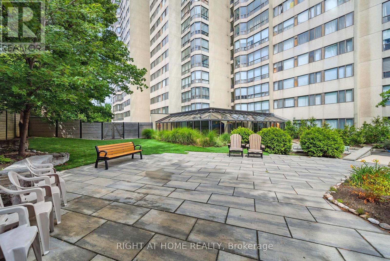 201 - 200 Robert Speck Parkway, Mississauga, Ontario  L4Z 1S3 - Photo 28 - W12516872