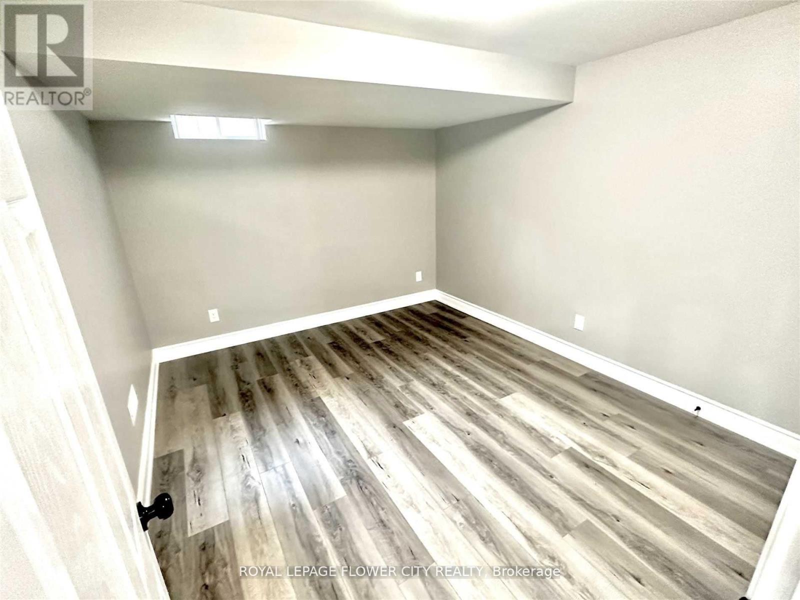 41 Paisley Green Avenue, Caledon (Caledon East), Ontario  L7C 3R9 - Photo 19 - W12516878