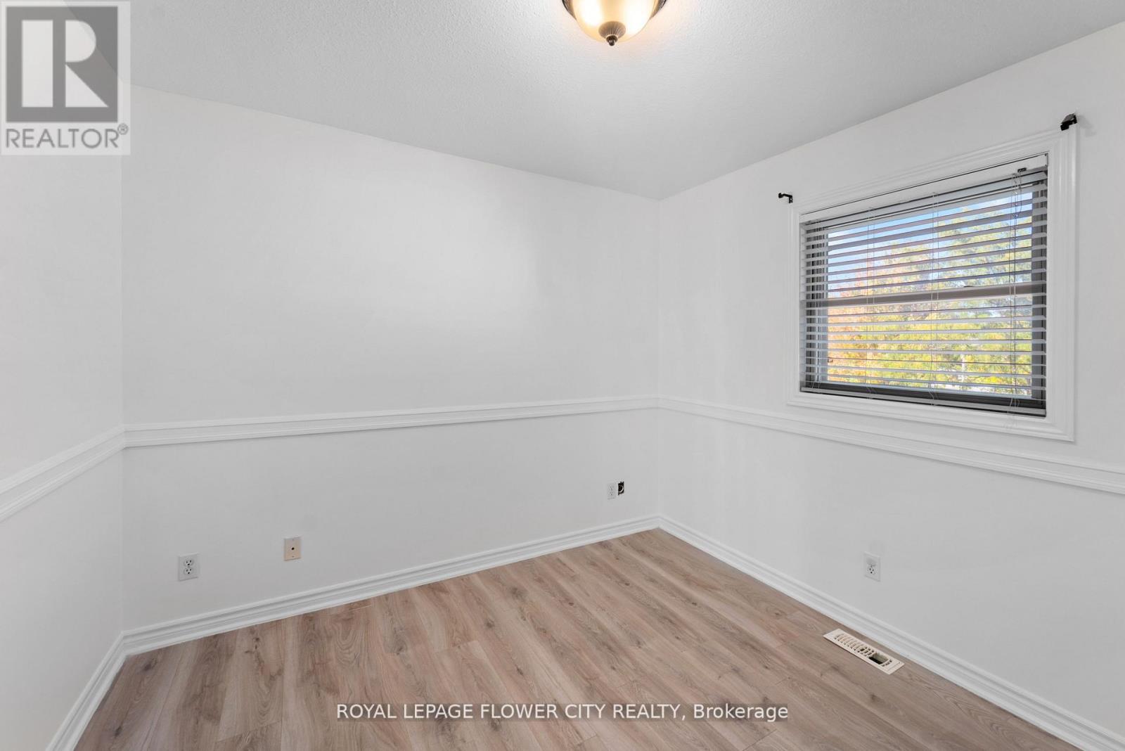 41 Paisley Green Avenue, Caledon, Ontario  L7C 3R9 - Photo 36 - W12516878