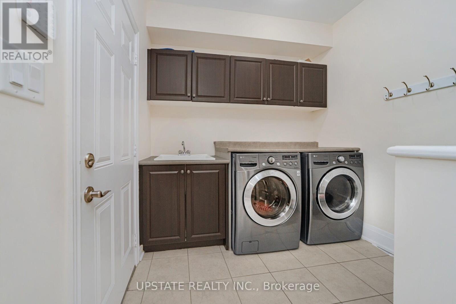 32 Cottonfield Circle, Caledon, Ontario  L7C 3M9 - Photo 18 - W12516880