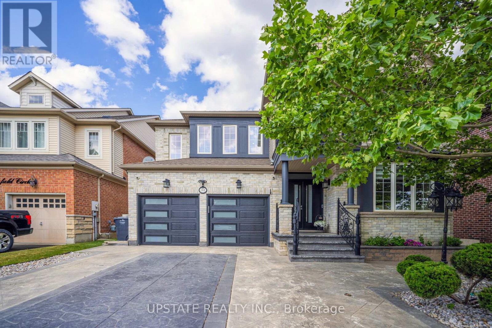 32 Cottonfield Circle, Caledon, Ontario  L7C 3M9 - Photo 2 - W12516880