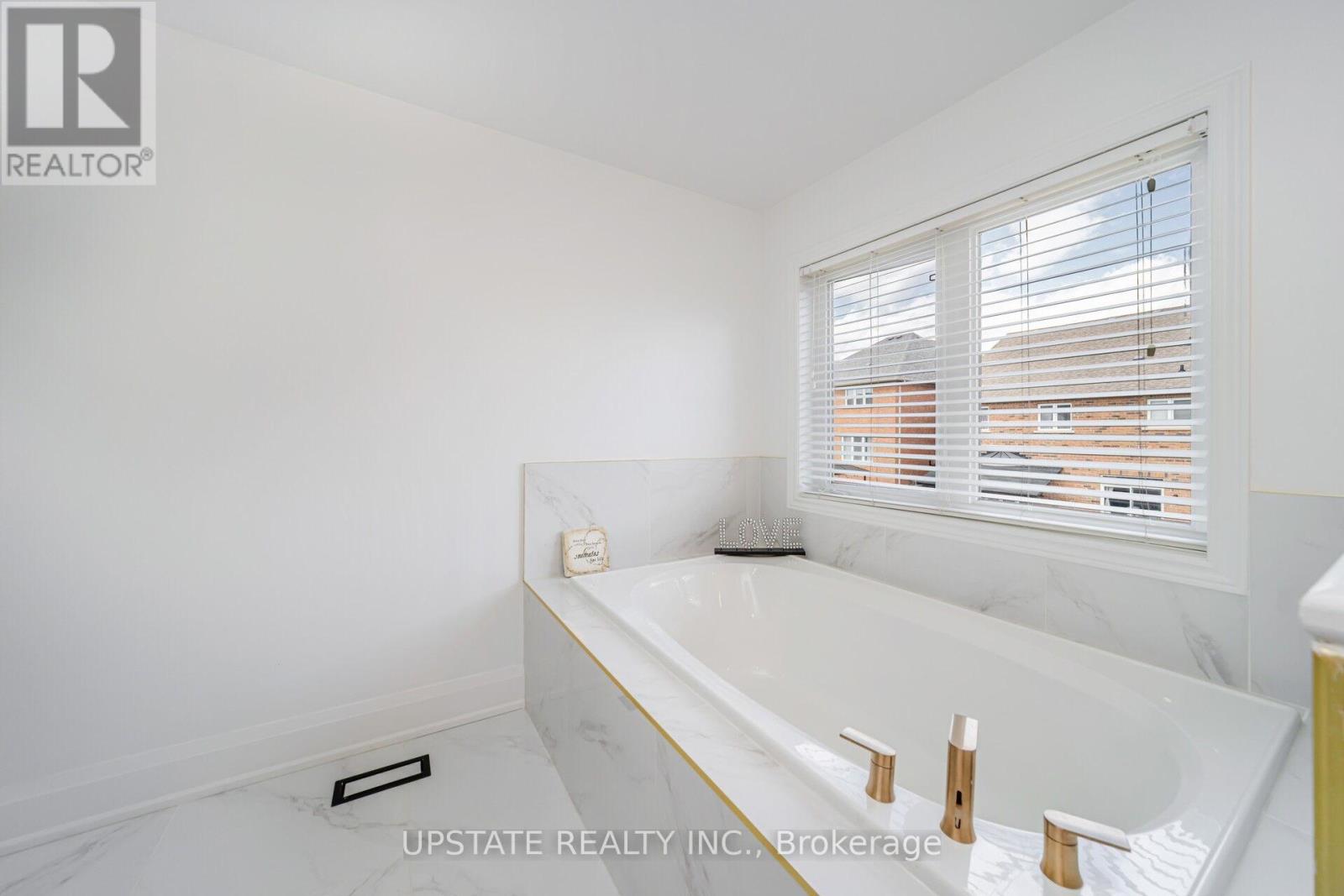 32 Cottonfield Circle, Caledon, Ontario  L7C 3M9 - Photo 25 - W12516880