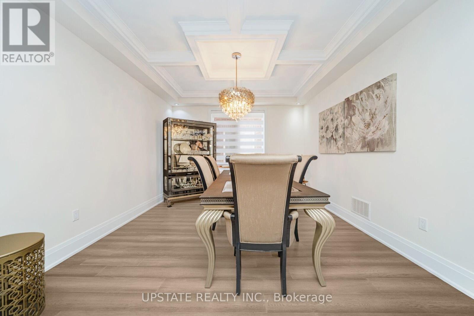 32 Cottonfield Circle, Caledon, Ontario  L7C 3M9 - Photo 8 - W12516880