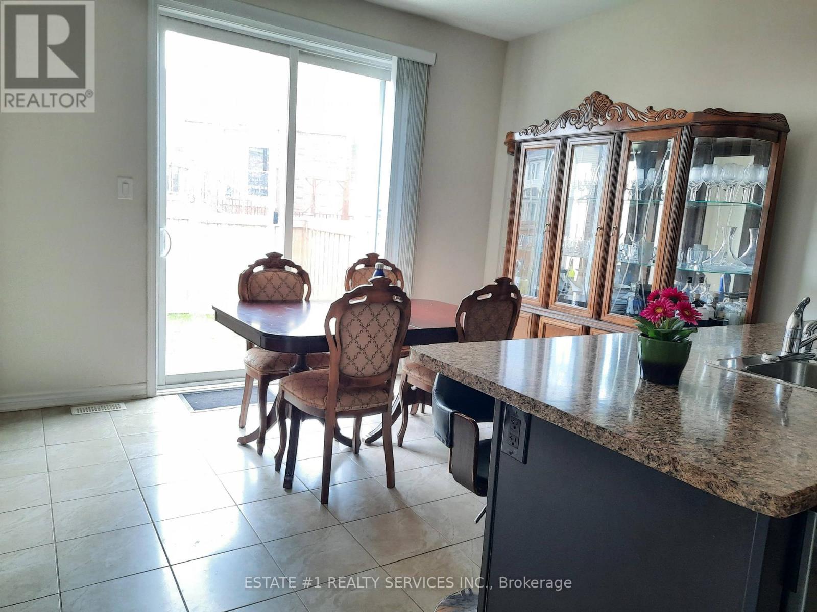 3 Allium Road, Brampton, Ontario  L7A 0G2 - Photo 5 - W12516916