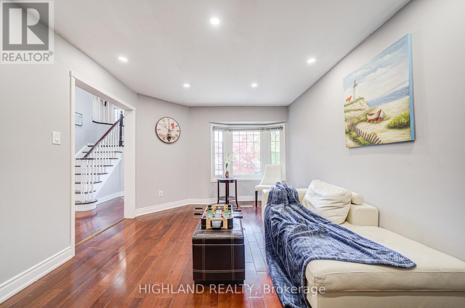 4781 Crystal Rose Drive, Mississauga, Ontario  L5V 1G9 - Photo 10 - W12516918