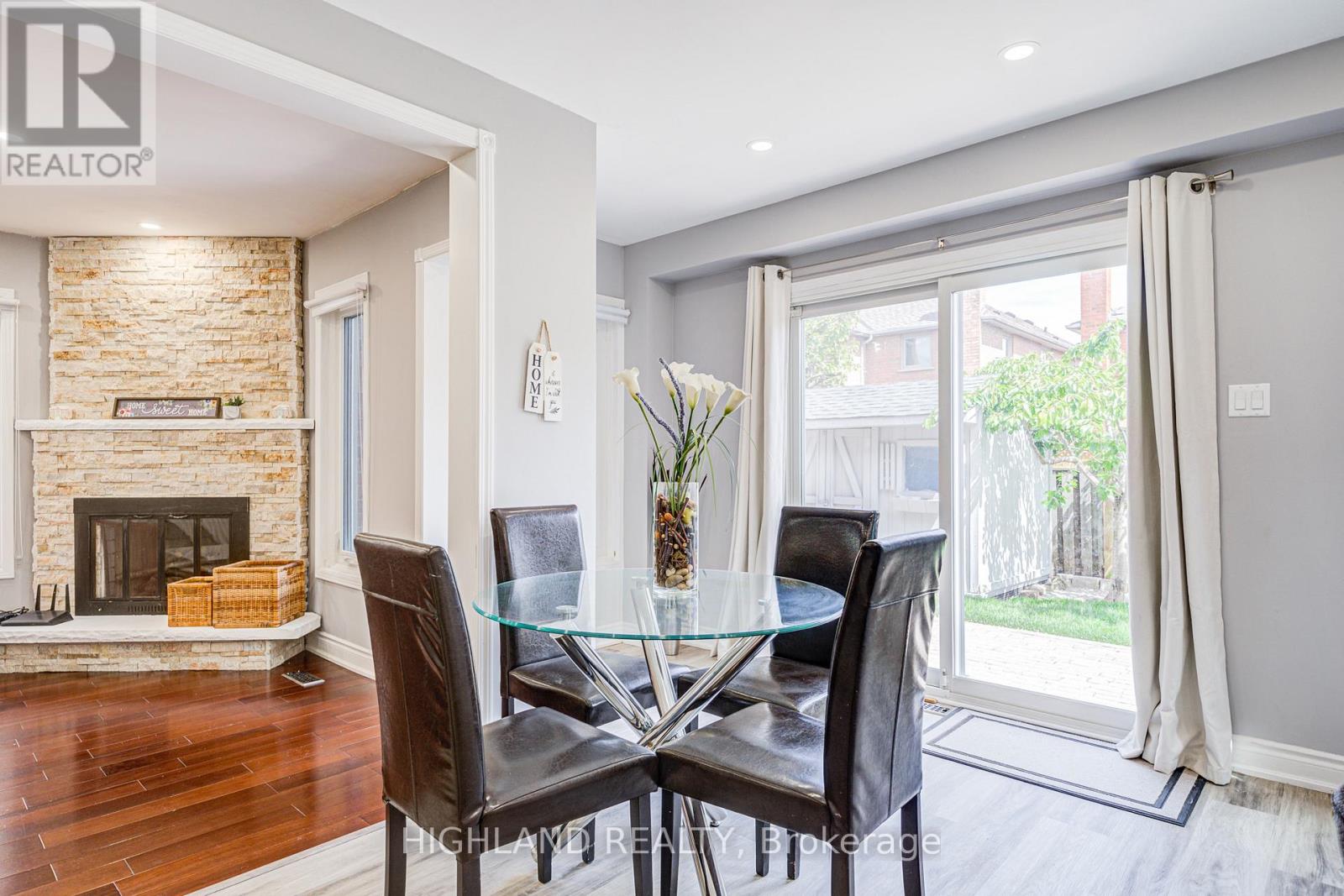 4781 Crystal Rose Drive, Mississauga, Ontario  L5V 1G9 - Photo 16 - W12516918