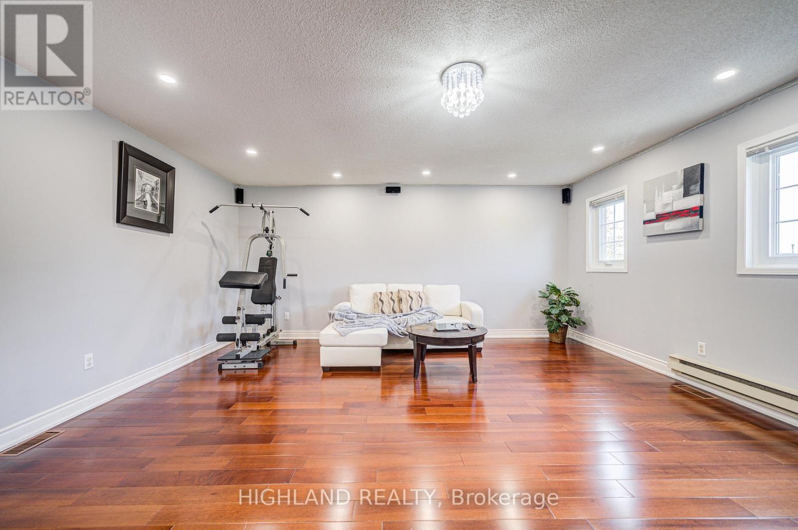 4781 Crystal Rose Drive, Mississauga, Ontario  L5V 1G9 - Photo 19 - W12516918