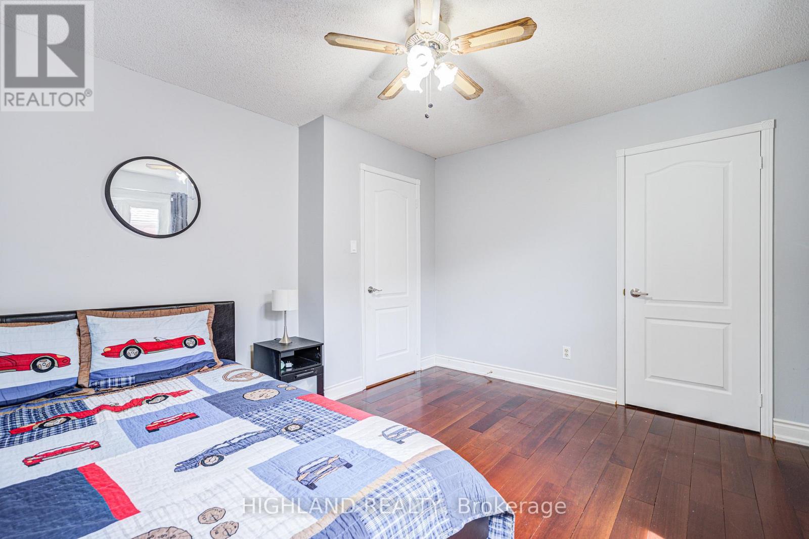 4781 Crystal Rose Drive, Mississauga, Ontario  L5V 1G9 - Photo 32 - W12516918