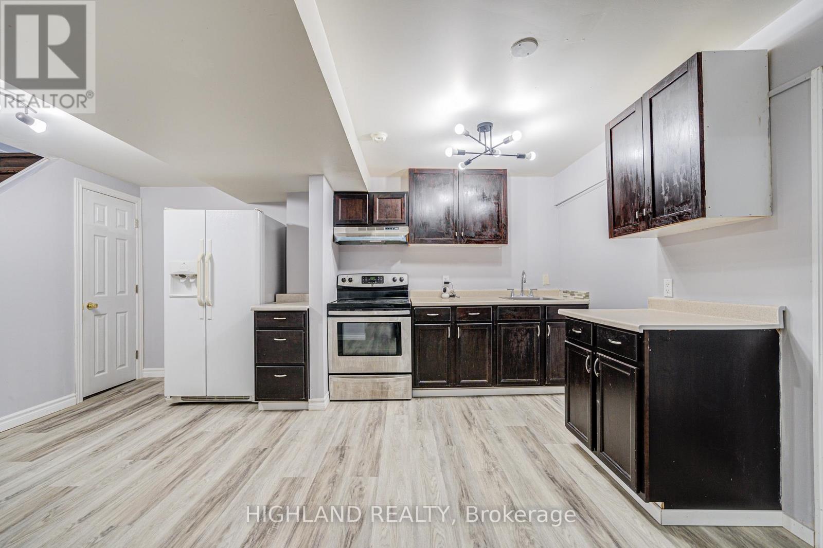 4781 Crystal Rose Drive, Mississauga, Ontario  L5V 1G9 - Photo 38 - W12516918