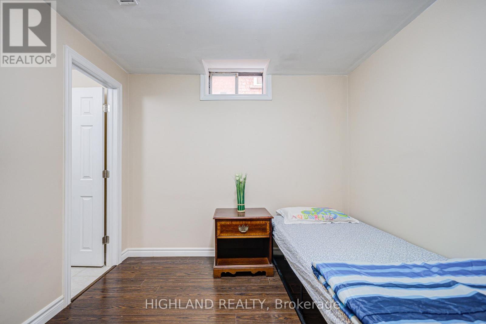 4781 Crystal Rose Drive, Mississauga, Ontario  L5V 1G9 - Photo 43 - W12516918