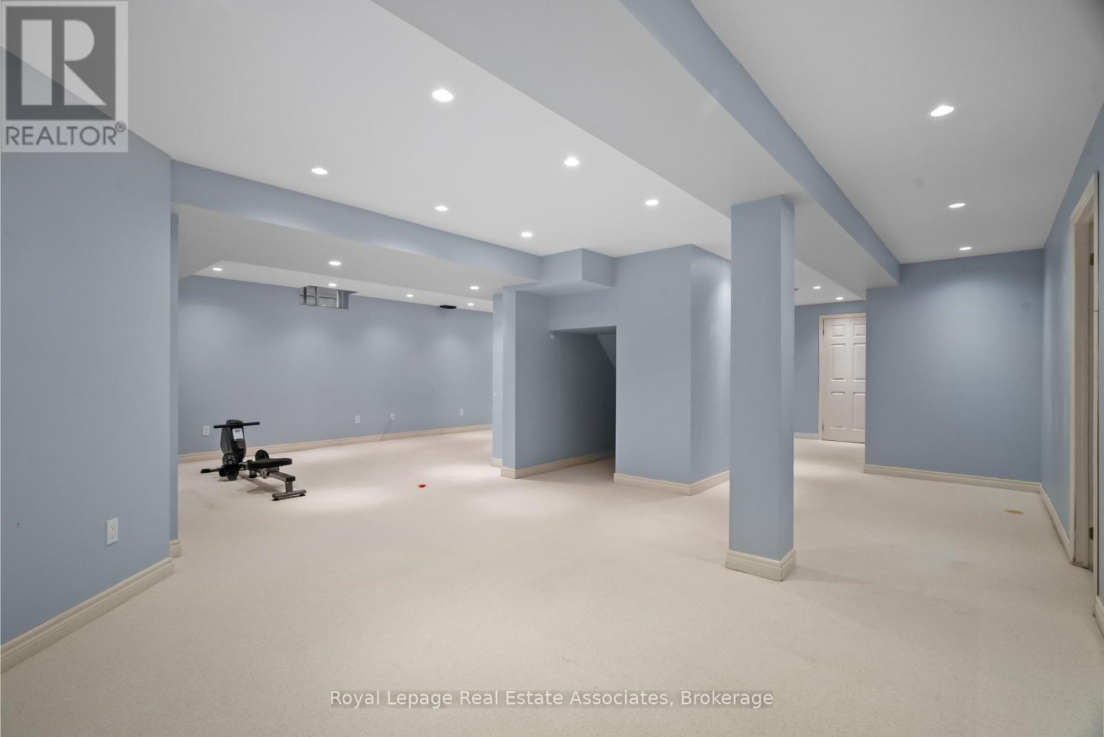 62 Pike Road, Oakville, Ontario  L6H 6C3 - Photo 30 - W12516922