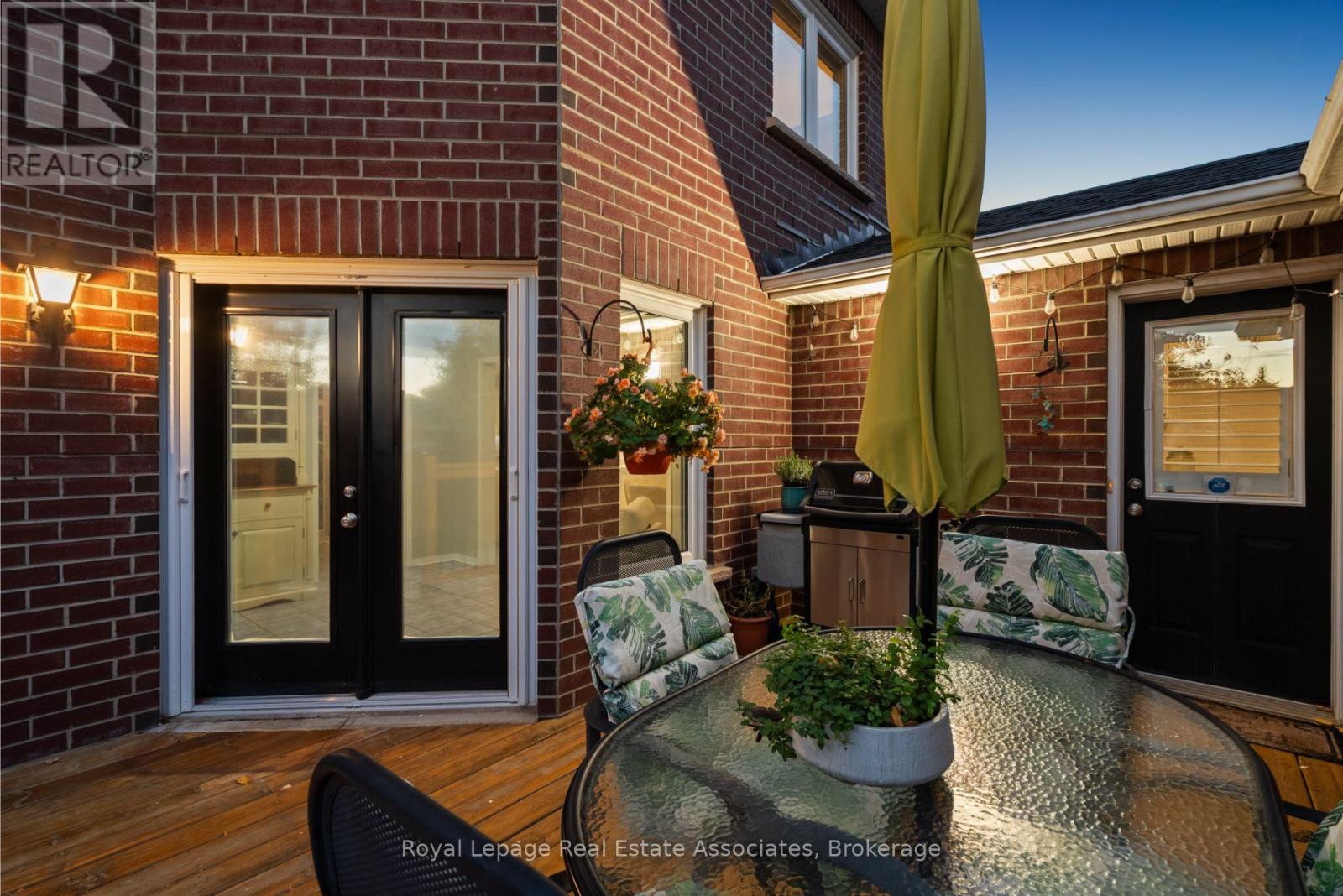 62 Pike Road, Oakville, Ontario  L6H 6C3 - Photo 33 - W12516922