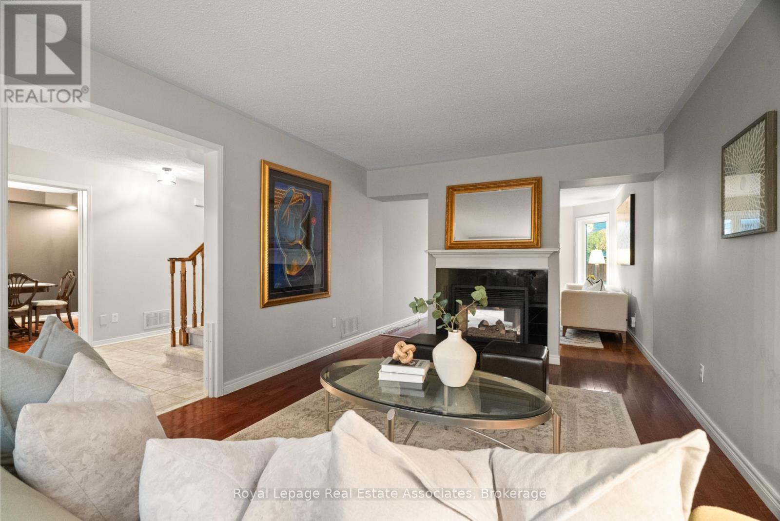 62 Pike Road, Oakville, Ontario  L6H 6C3 - Photo 4 - W12516922