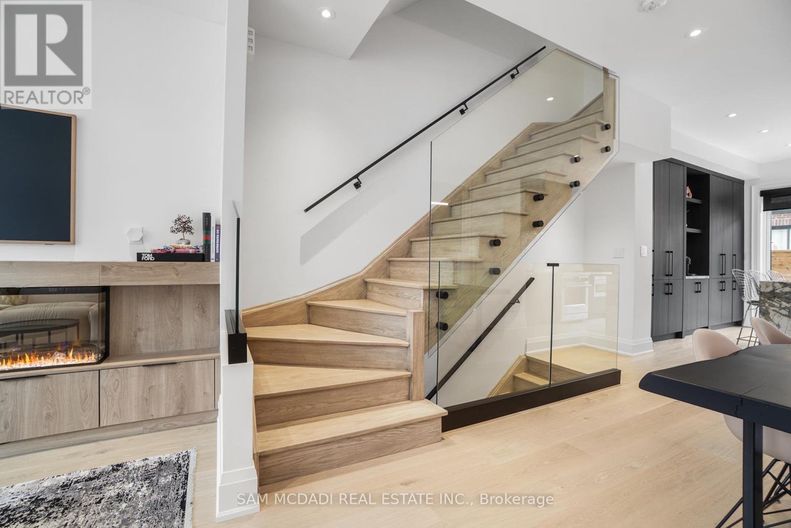 24 - 10 Lunar Crescent, Mississauga, Ontario  L5M 2P6 - Photo 12 - W12516932