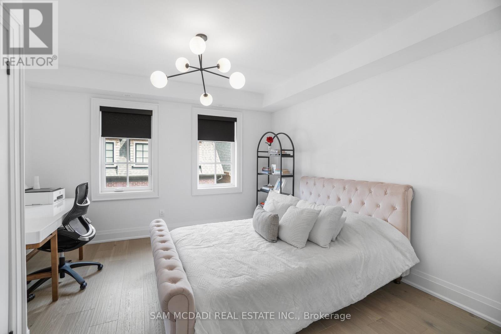 24 - 10 Lunar Crescent, Mississauga, Ontario  L5M 2P6 - Photo 14 - W12516932