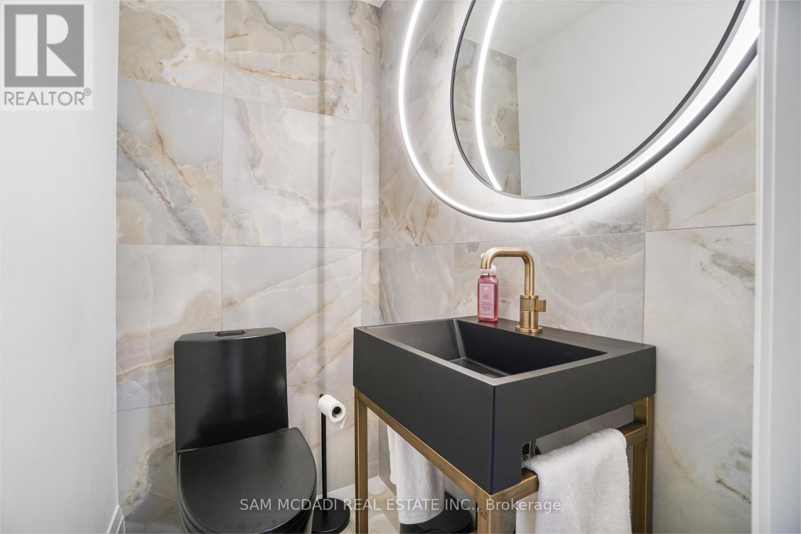 24 - 10 Lunar Crescent, Mississauga, Ontario  L5M 2P6 - Photo 31 - W12516932