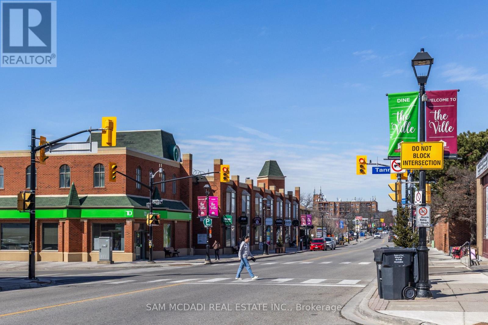 24 - 10 Lunar Crescent, Mississauga, Ontario  L5M 2P6 - Photo 44 - W12516932