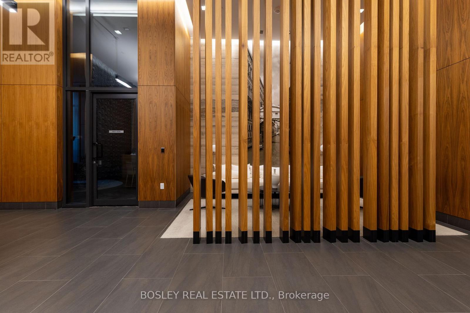 501 - 8 Ann Street, Mississauga, Ontario  L5G 3E6 - Photo 31 - W12516948