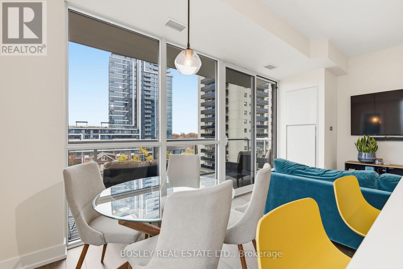 501 - 8 Ann Street, Mississauga, Ontario  L5G 3E6 - Photo 7 - W12516948