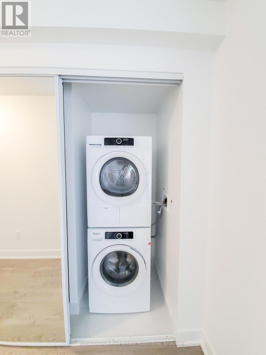 2426 - 9 Mabelle Avenue, Toronto, Ontario  M9A 0E1 - Photo 11 - W12516990