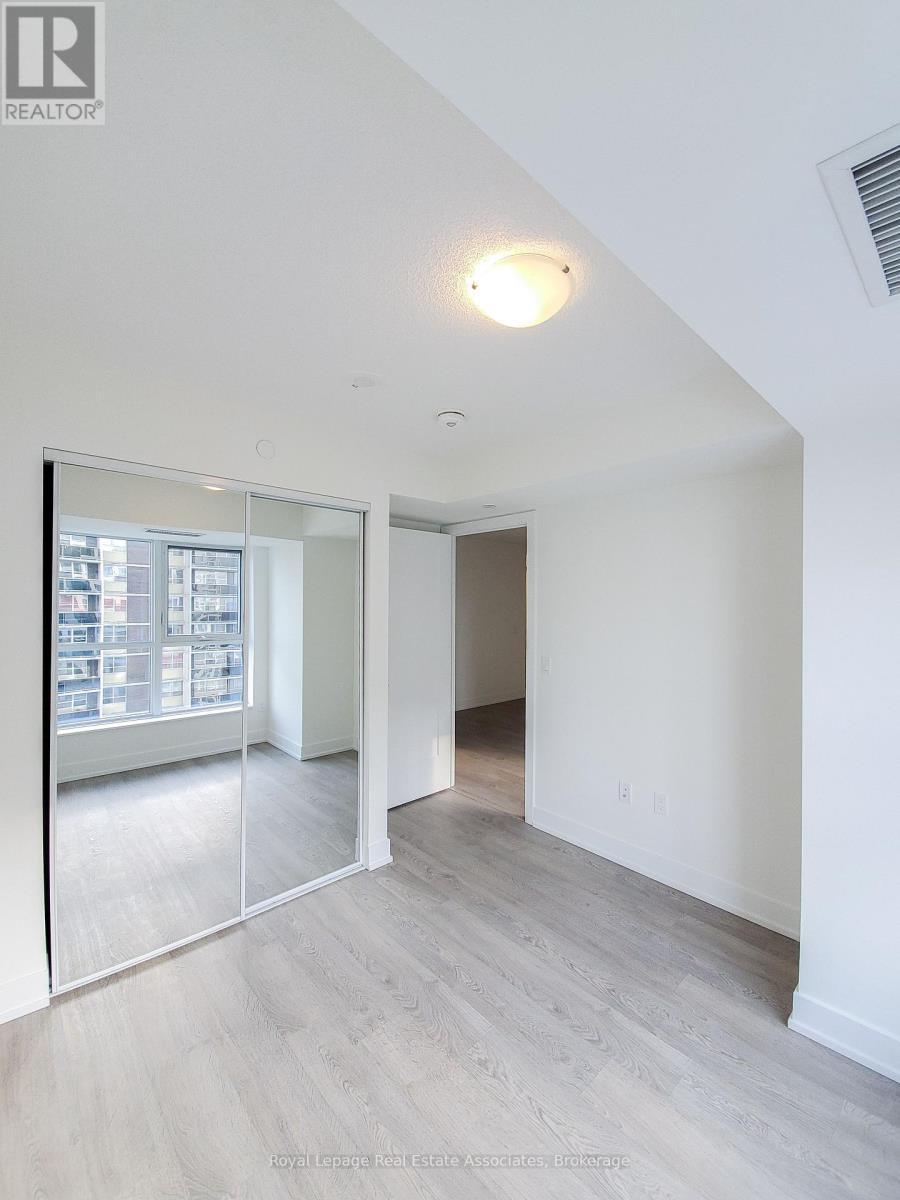 2426 - 9 Mabelle Avenue, Toronto, Ontario  M9A 0E1 - Photo 7 - W12516990