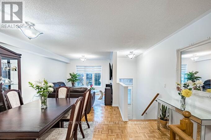 5055 Heatherleigh Avenue, Mississauga, Ontario  L5V 2R9 - Photo 16 - W12517020