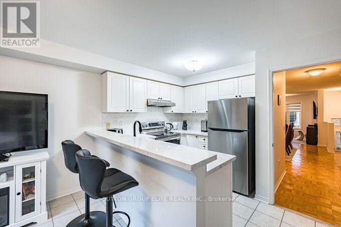 5055 Heatherleigh Avenue, Mississauga, Ontario  L5V 2R9 - Photo 25 - W12517020