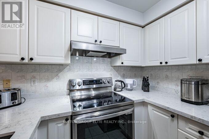 5055 Heatherleigh Avenue, Mississauga, Ontario  L5V 2R9 - Photo 30 - W12517020