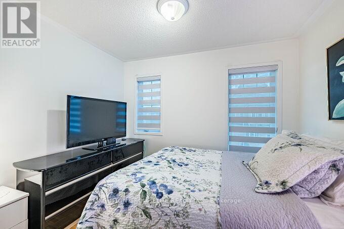 5055 Heatherleigh Avenue, Mississauga, Ontario  L5V 2R9 - Photo 35 - W12517020