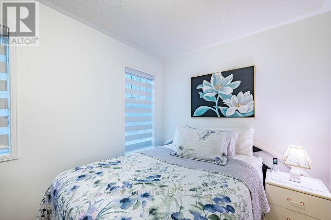 5055 Heatherleigh Avenue, Mississauga, Ontario  L5V 2R9 - Photo 36 - W12517020