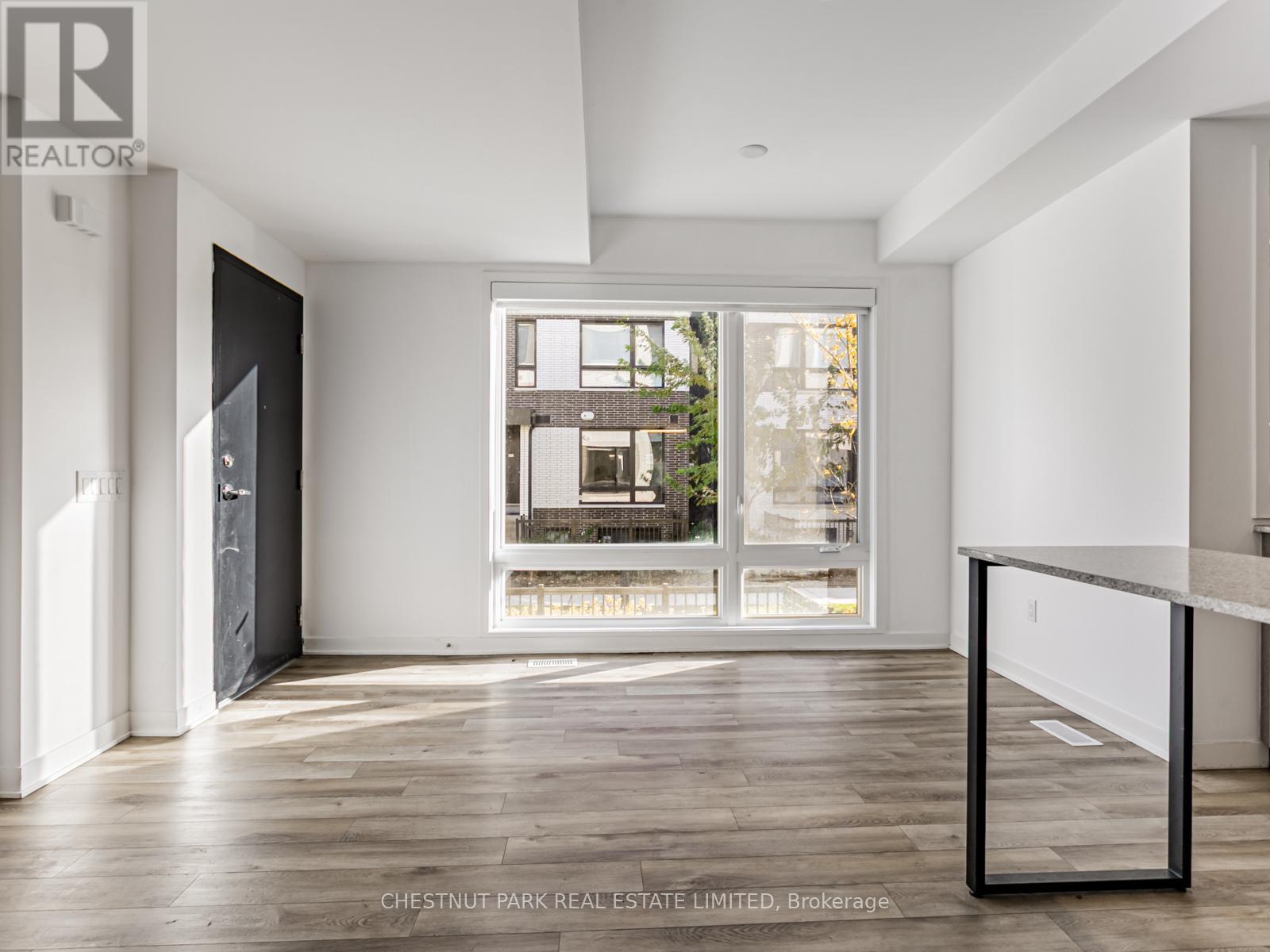 Th4 - 30 Ed Clark Gardens, Toronto (Weston-Pellam Park), Ontario  M6N 0B5 - Photo 17 - W12517024