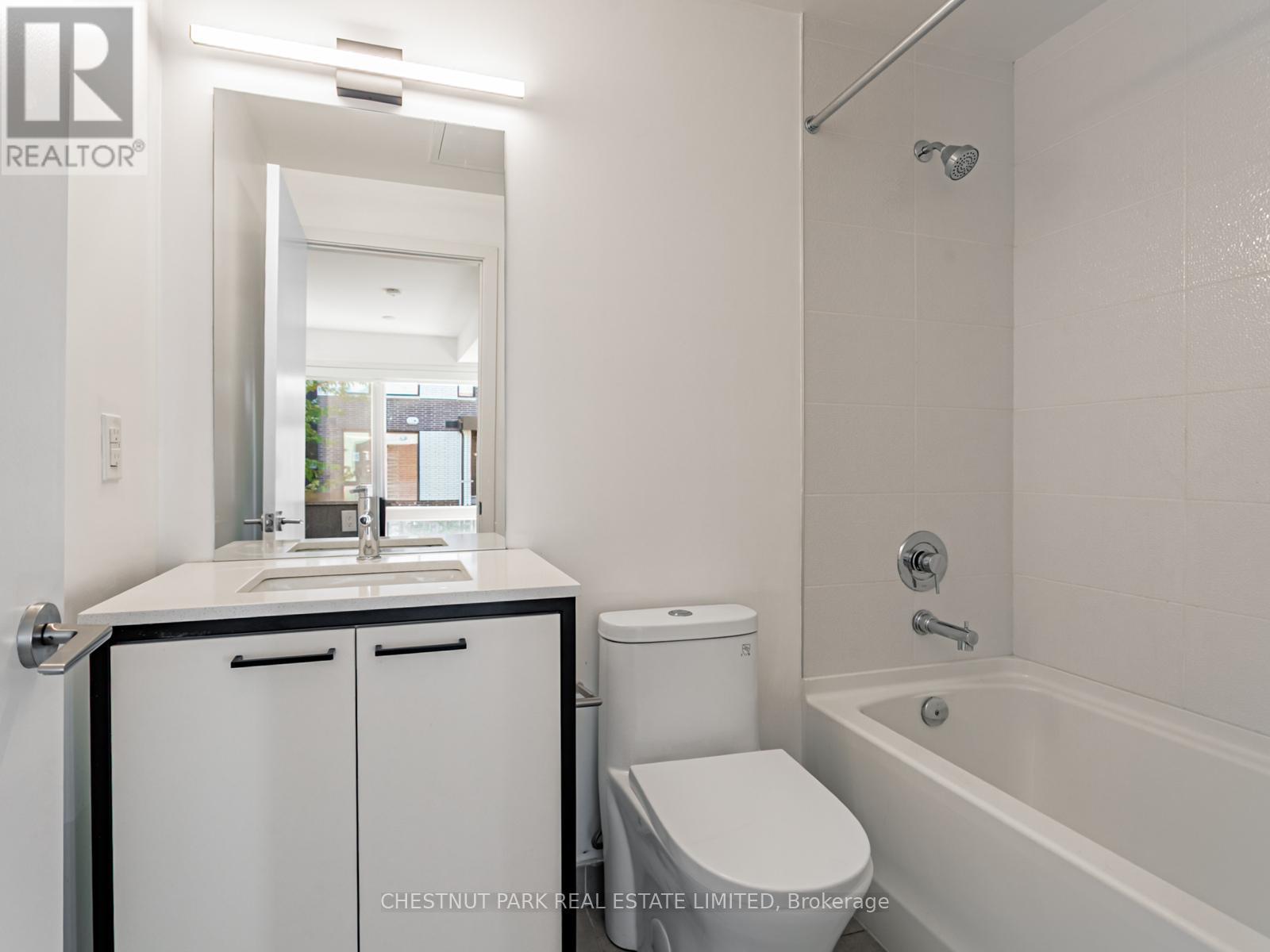 Th4 - 30 Ed Clark Gardens, Toronto (Weston-Pellam Park), Ontario  M6N 0B5 - Photo 19 - W12517024