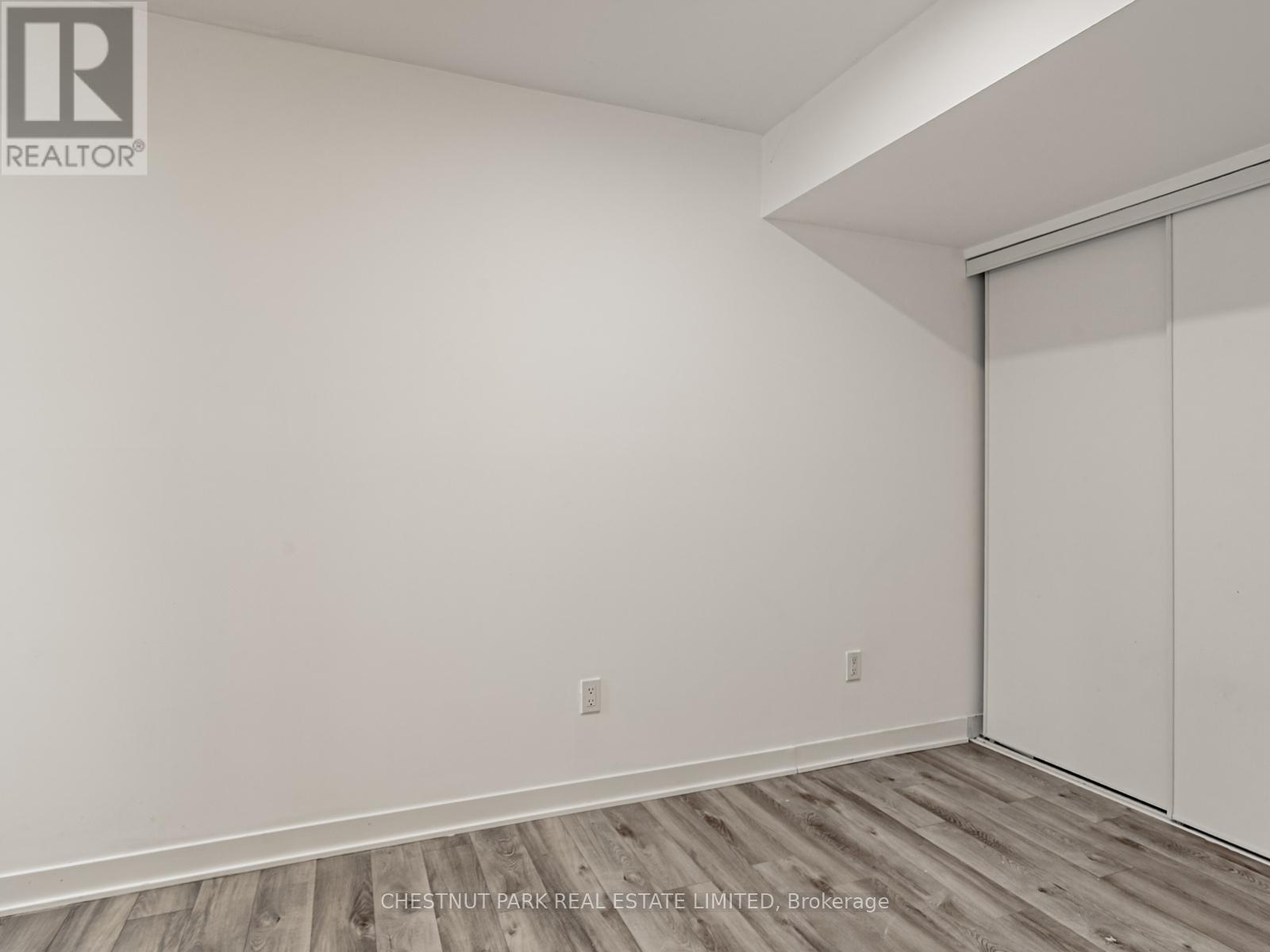 Th4 - 30 Ed Clark Gardens, Toronto (Weston-Pellam Park), Ontario  M6N 0B5 - Photo 22 - W12517024