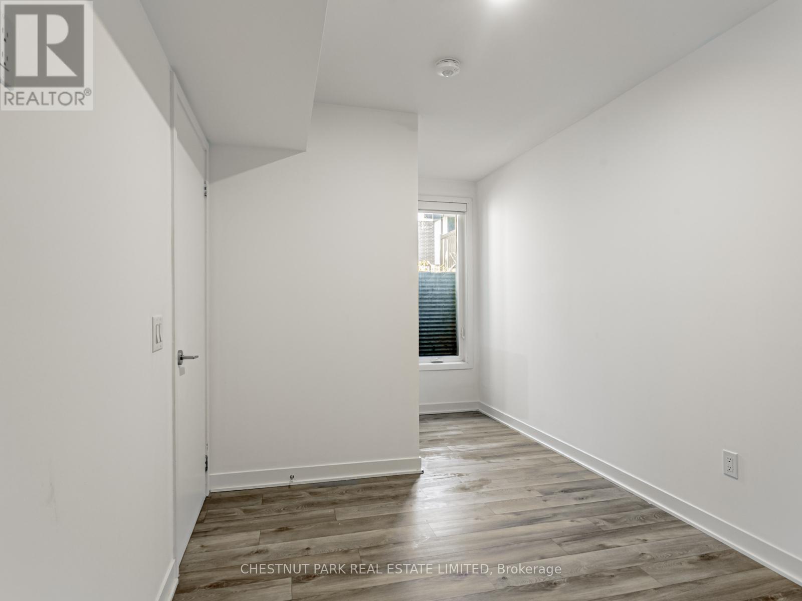 Th4 - 30 Ed Clark Gardens, Toronto (Weston-Pellam Park), Ontario  M6N 0B5 - Photo 25 - W12517024