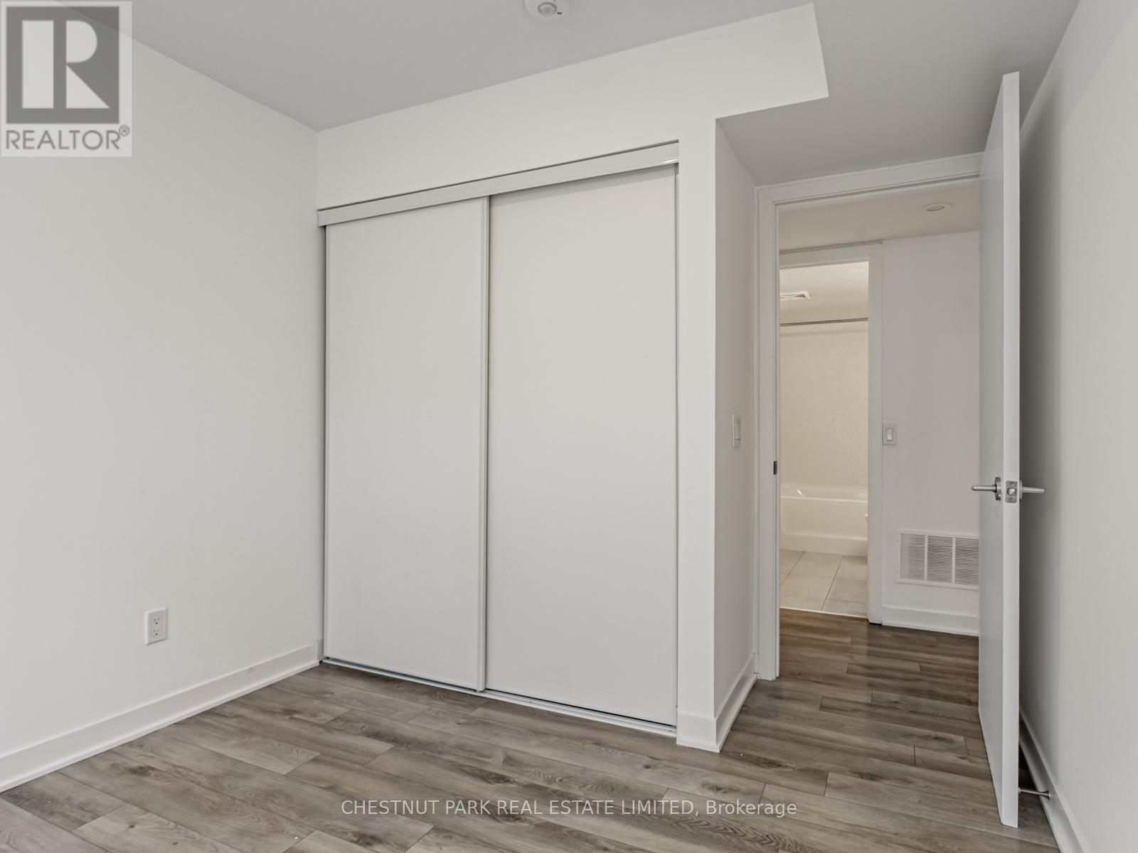 Th4 - 30 Ed Clark Gardens, Toronto (Weston-Pellam Park), Ontario  M6N 0B5 - Photo 27 - W12517024