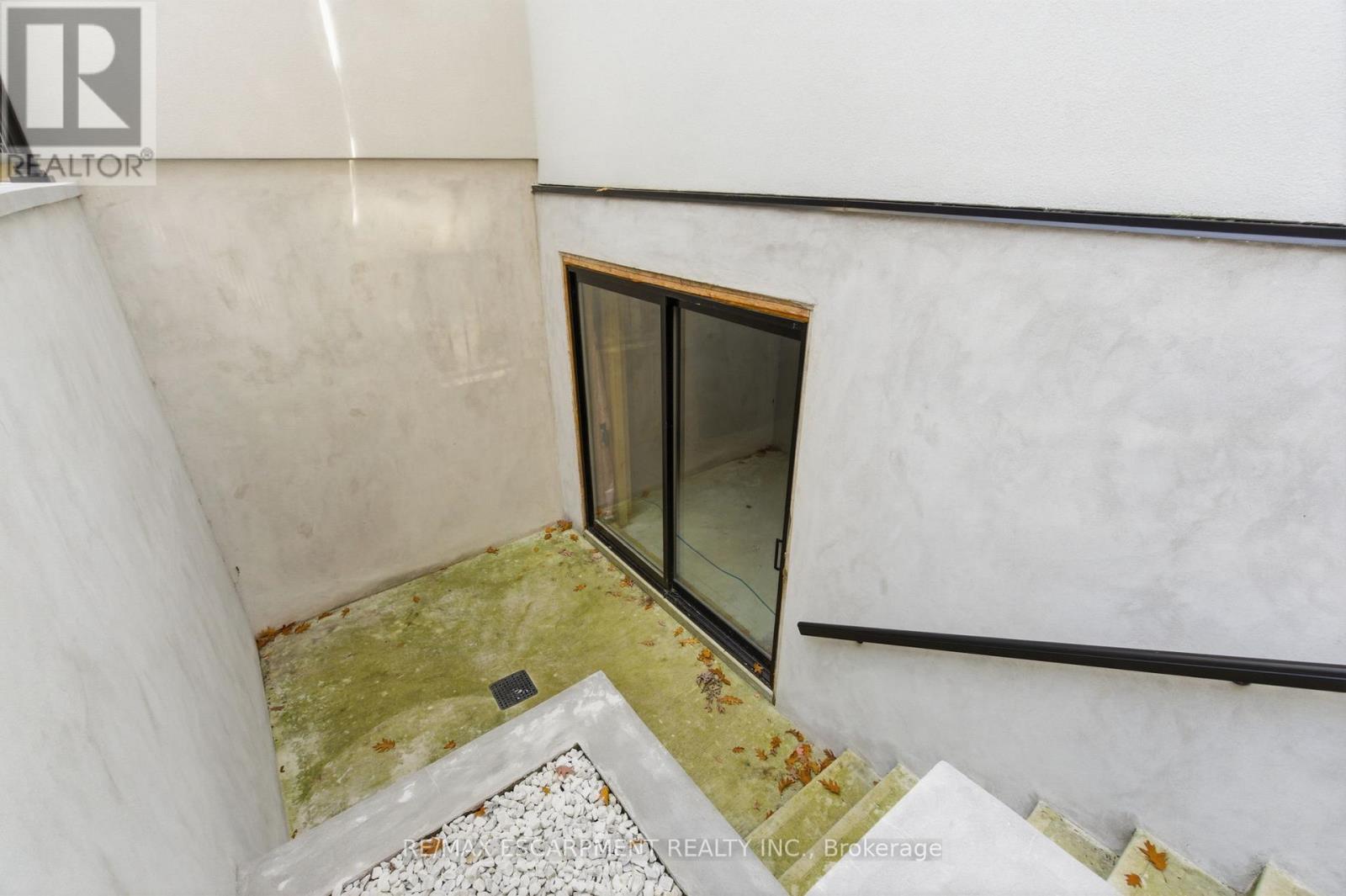 1380 Birchwood Heights Drive, Mississauga, Ontario  L5G 2Y2 - Photo 50 - W12517026