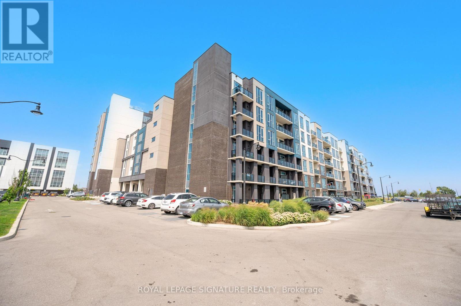 629 - 16 Concord Place, Grimsby, Ontario  L3M 0J1 - Photo 4 - X12516702