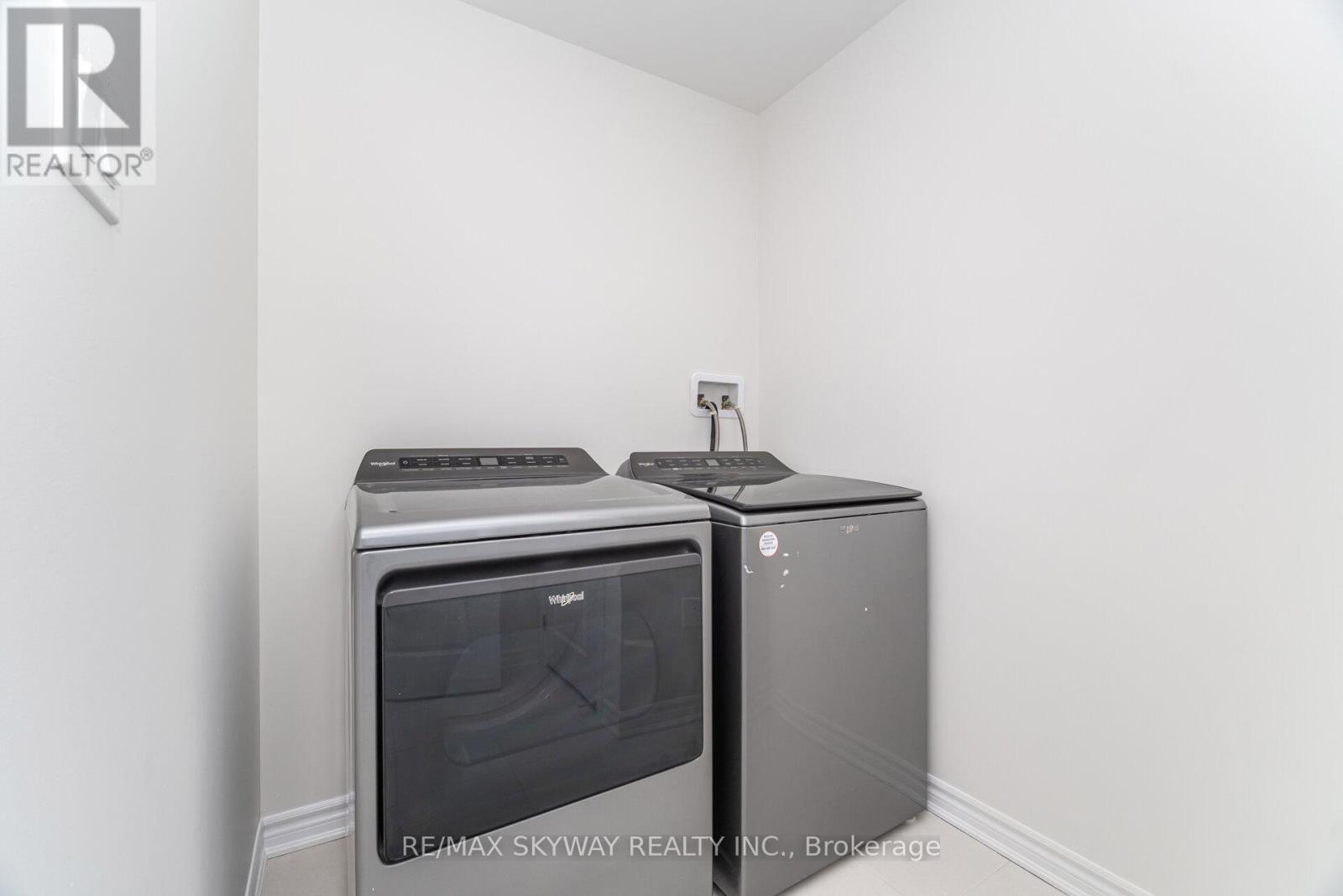 102 - 305 Garner Road W, Hamilton, Ontario  L9G 5E6 - Photo 37 - X12516842