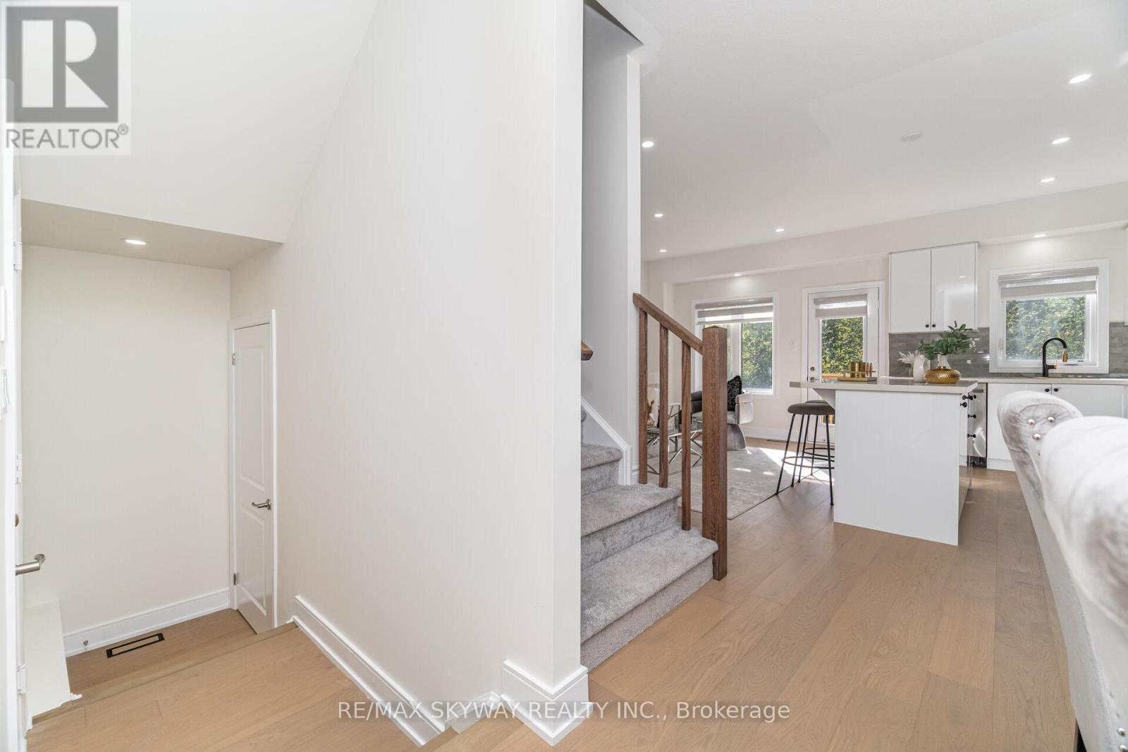 102 - 305 Garner Road W, Hamilton, Ontario  L9G 5E6 - Photo 38 - X12516842