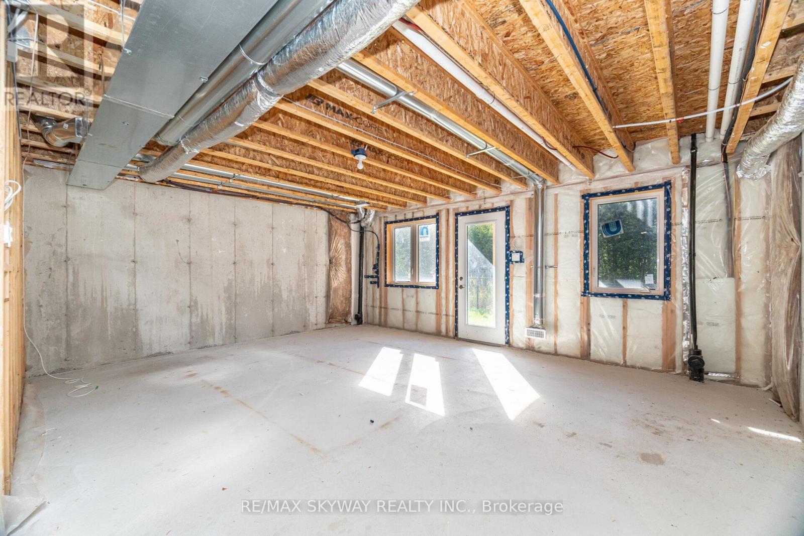 102 - 305 Garner Road W, Hamilton, Ontario  L9G 5E6 - Photo 42 - X12516842