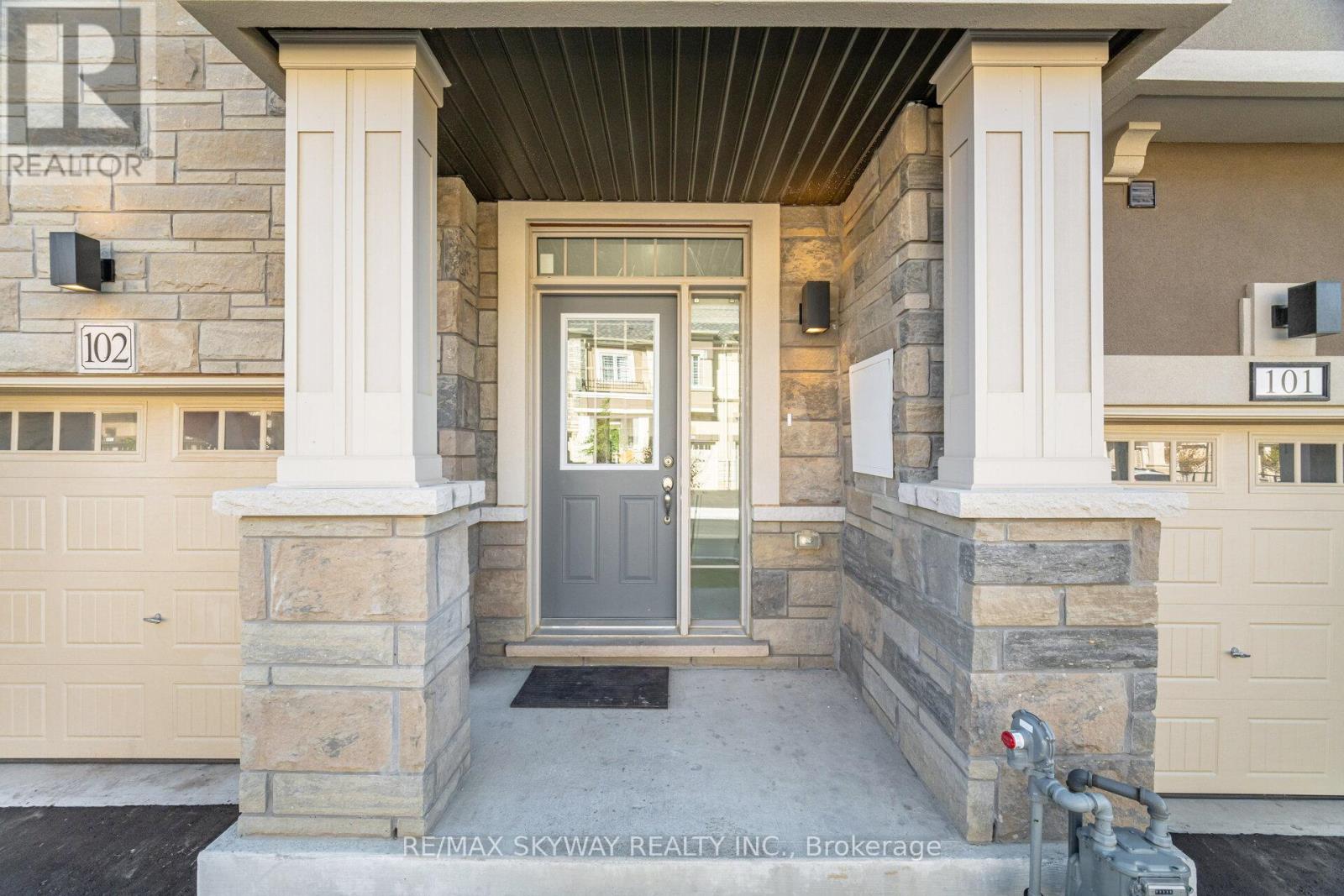 102 - 305 Garner Road W, Hamilton, Ontario  L9G 5E6 - Photo 6 - X12516842