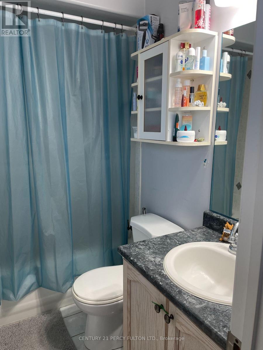 181 Parcells Crescent, Peterborough, Ontario  K9K 2P2 - Photo 9 - X12516870