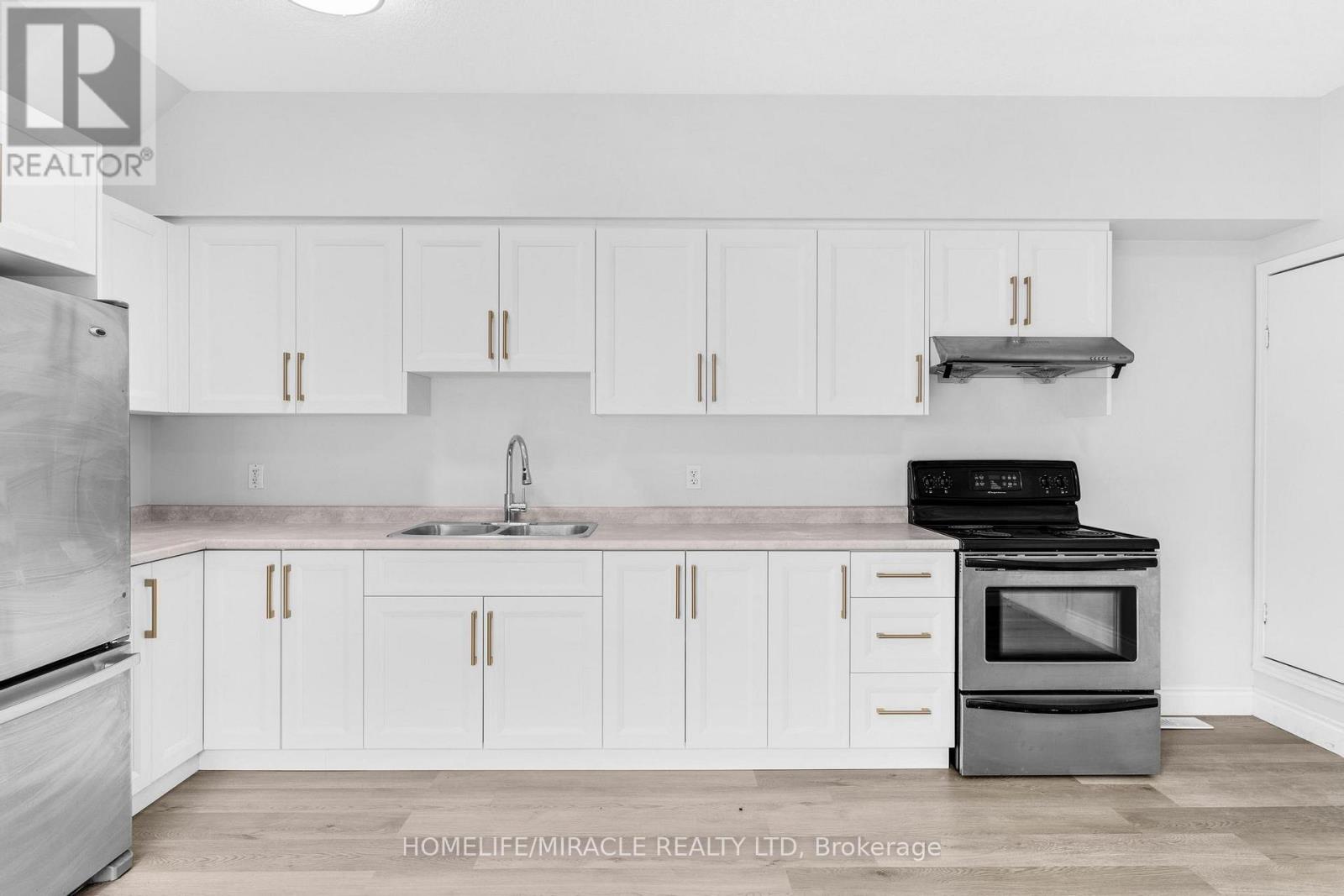 120 Jansen Avenue, Kitchener, Ontario  N2A 2L7 - Photo 15 - X12516884