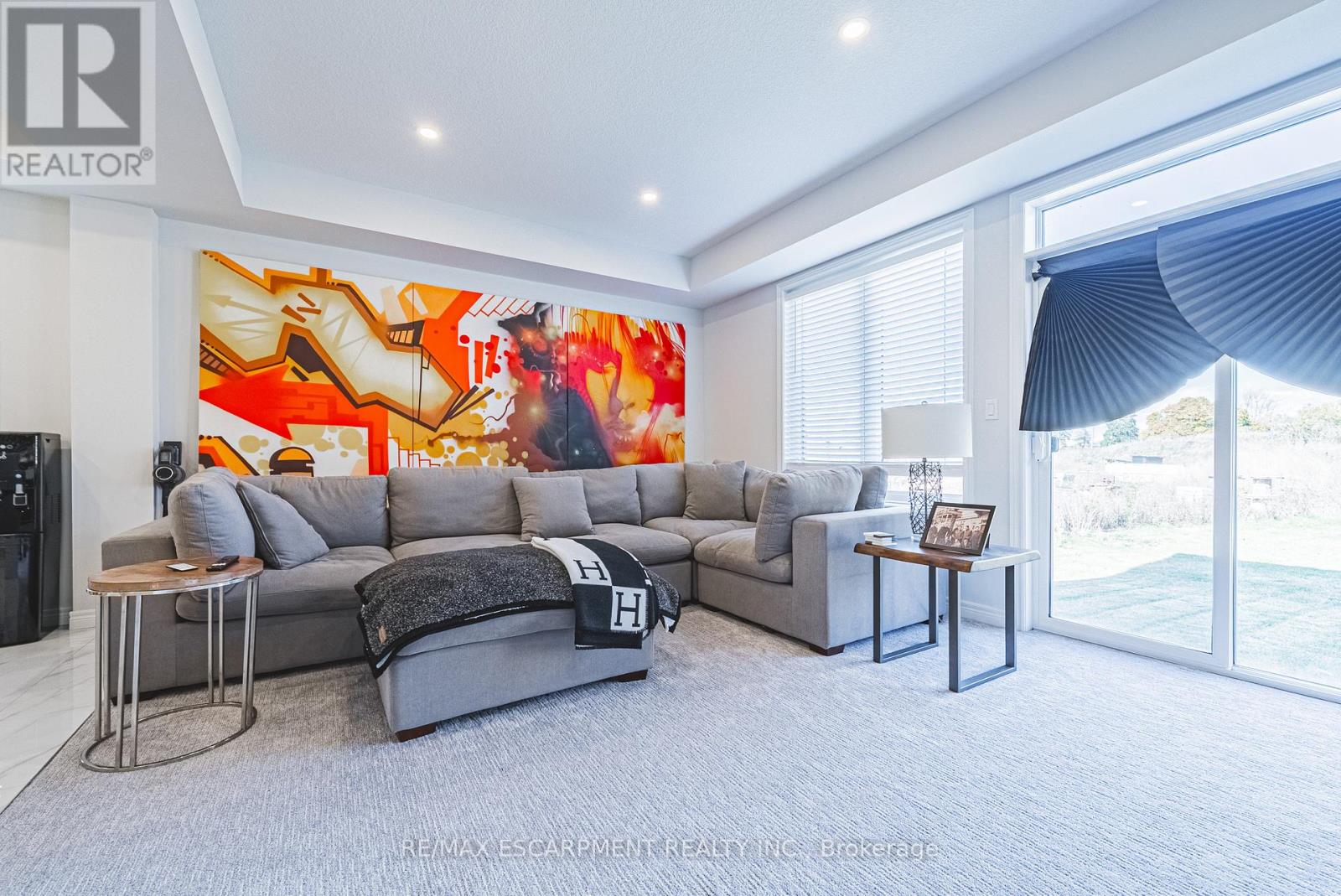 21 Zoe Lane, Hamilton, Ontario  L0R 1C0 - Photo 16 - X12516908