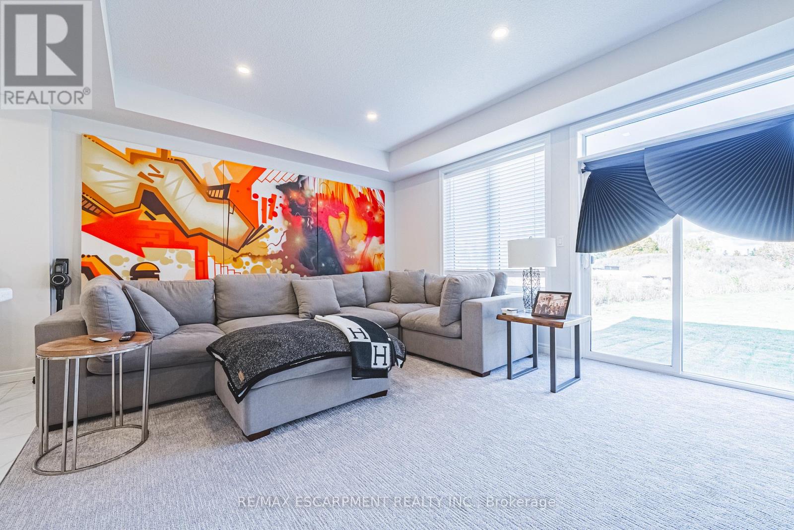 21 Zoe Lane, Hamilton, Ontario  L0R 1C0 - Photo 17 - X12516908